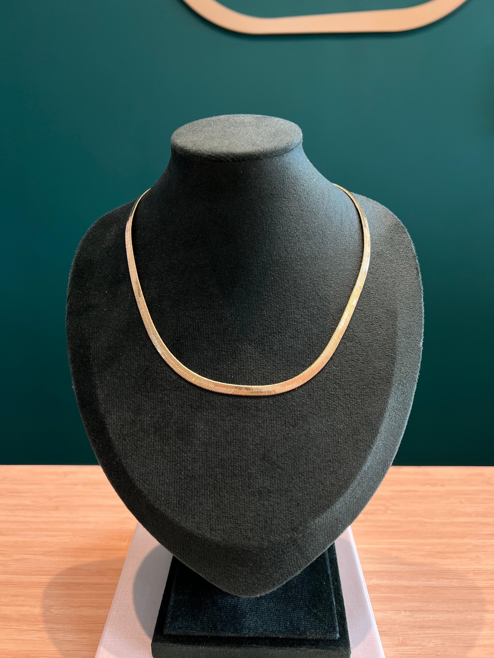 Colar choker snake grossa