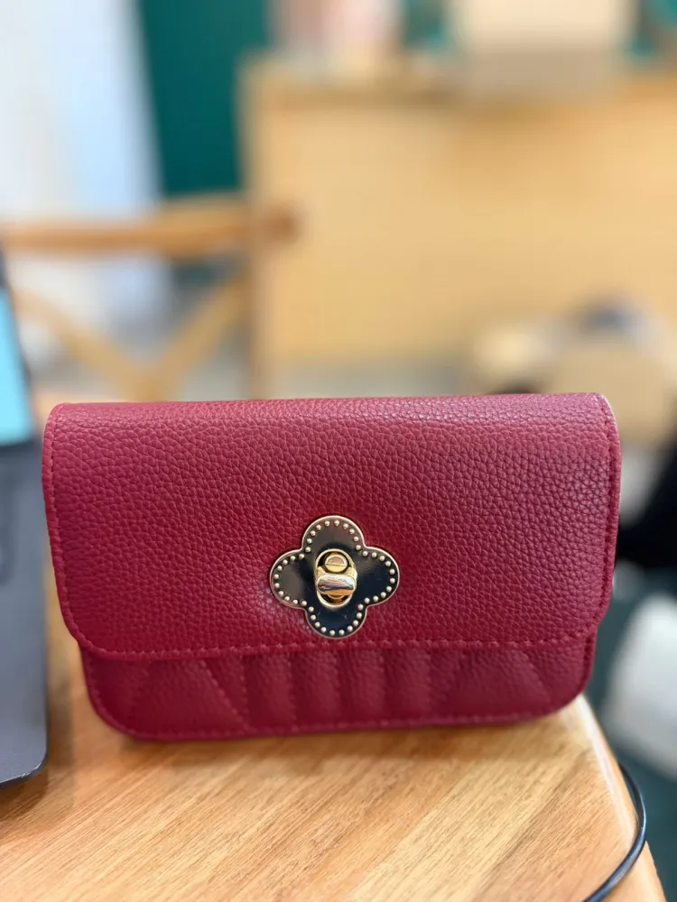 Bolsa Vermelha Pequena Trevo