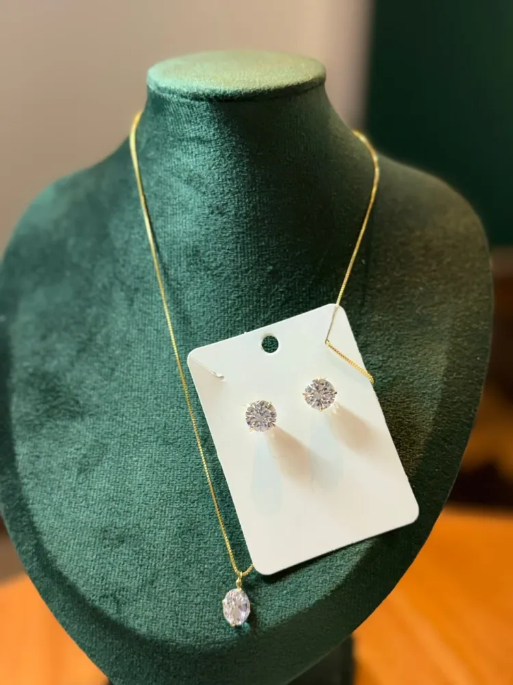 Conjunto Ponto de Luz Dourado Diamante