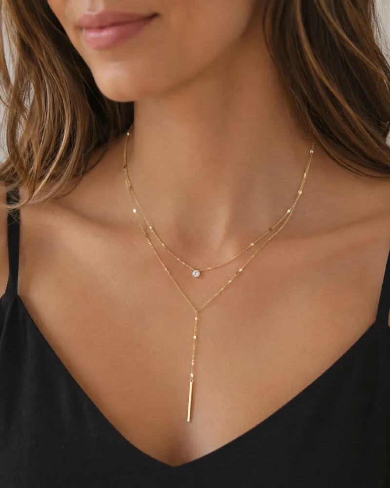 Colar Dourado Duplo Gravata com Ponto de Luz Bijuteria
