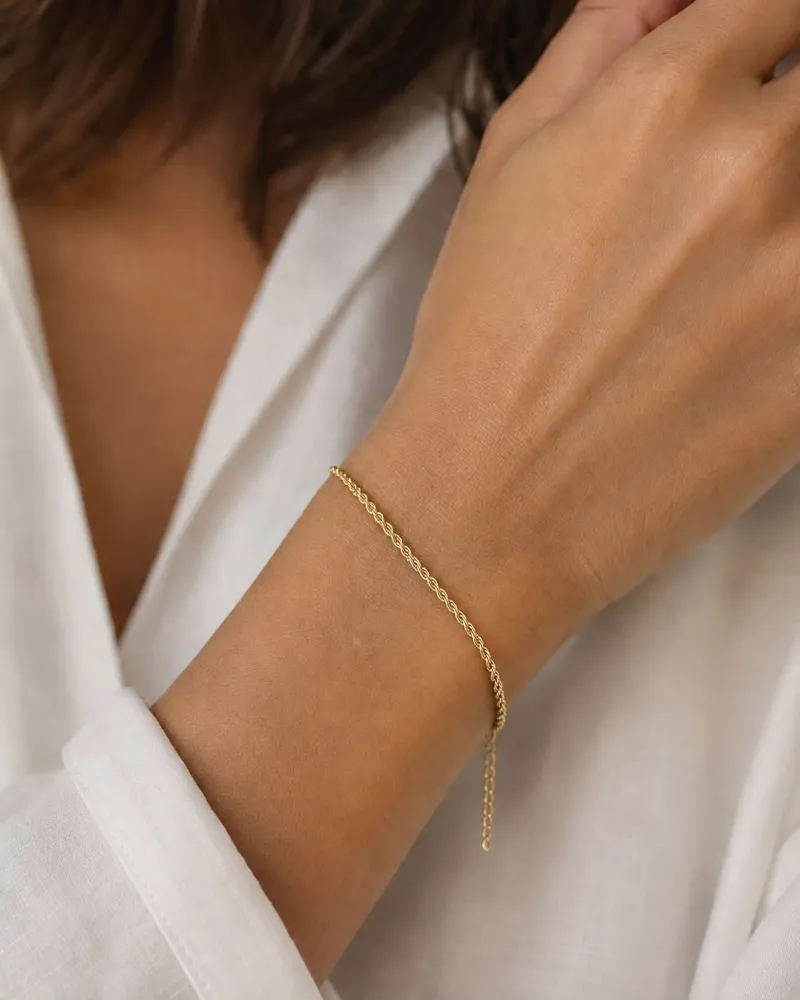 Pulseira Cordão Baiano Dourado com Fecho Pequeno