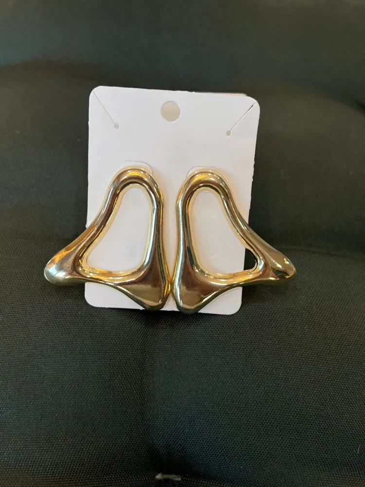 Brinco Orgânico Dourado