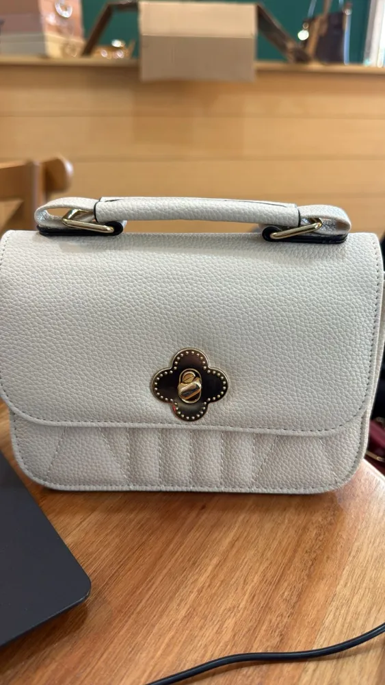 Bolsa Media Branca Trevo