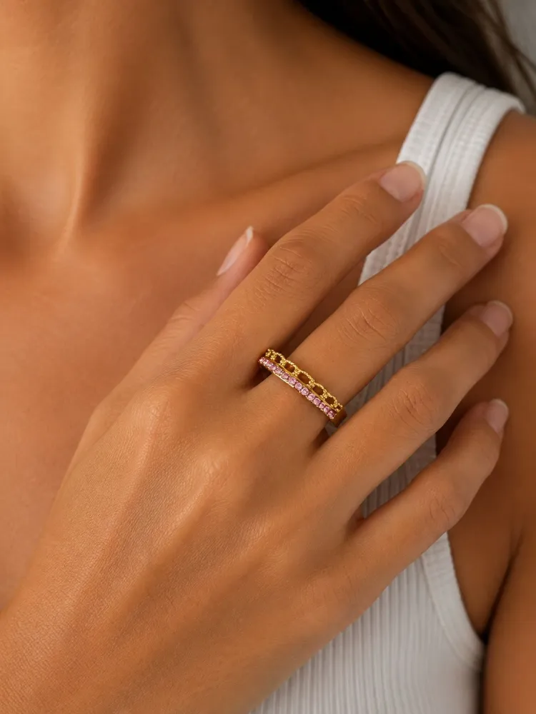 Anel Dourado Trançado com Cravejado Rosa Bijuteria