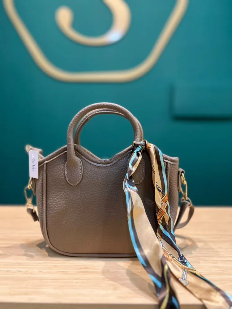 Bolsa Lenço Fendi