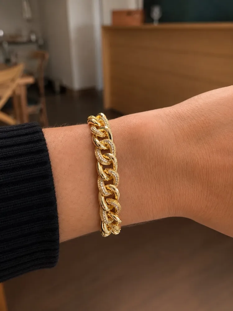 Pulseira Dourada Elos Pequeno Cravejados